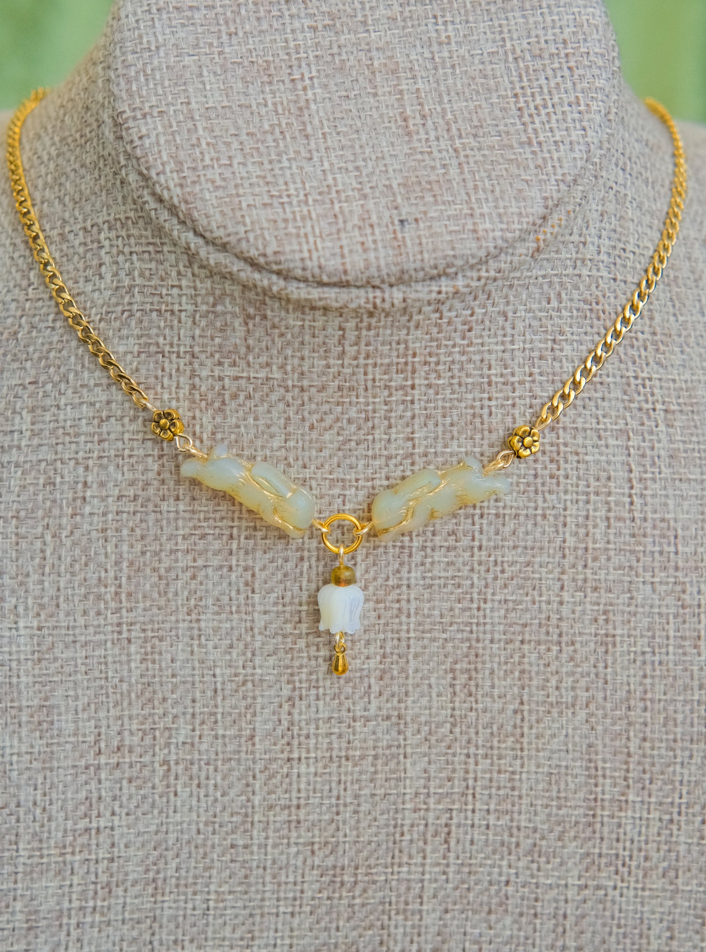 Meadow Hare Lily of the Valley Necklace (Gold)