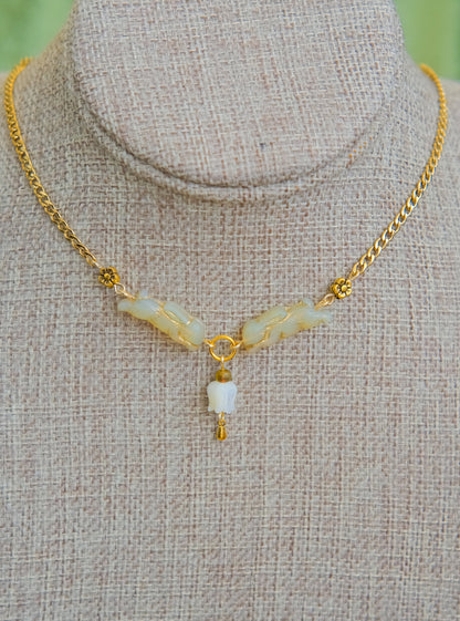 Meadow Hare Lily of the Valley Necklace (Gold)
